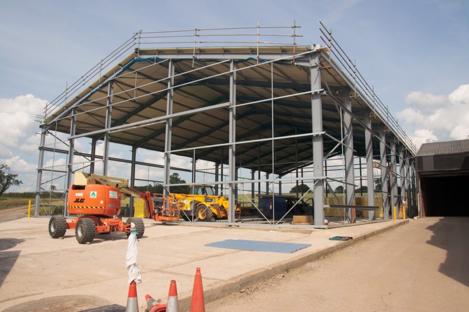 Stavebná firma so zameraním v poľnohospodárstve